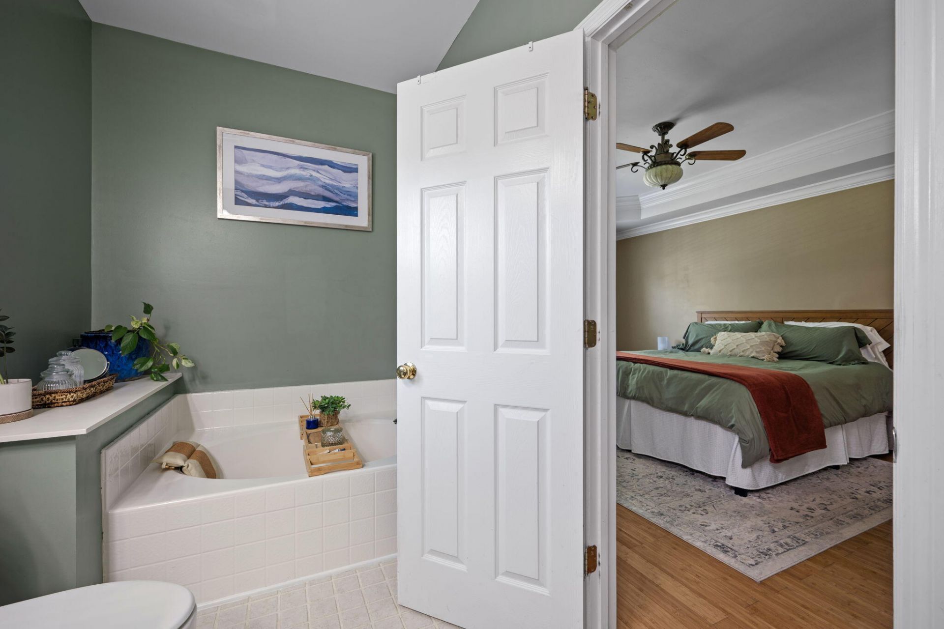 405 Sparkleberry Lane Photo 24