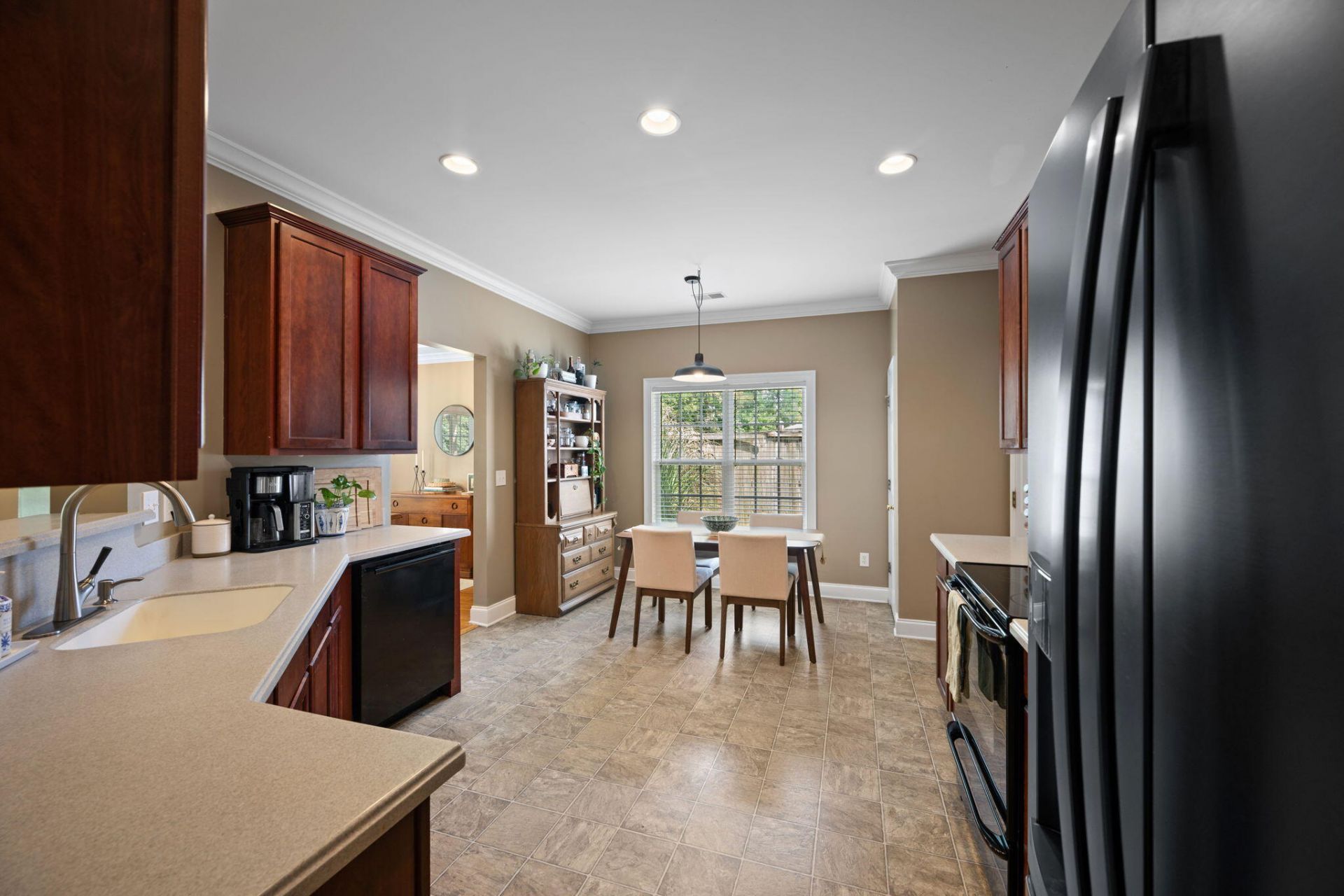 405 Sparkleberry Lane Photo 40