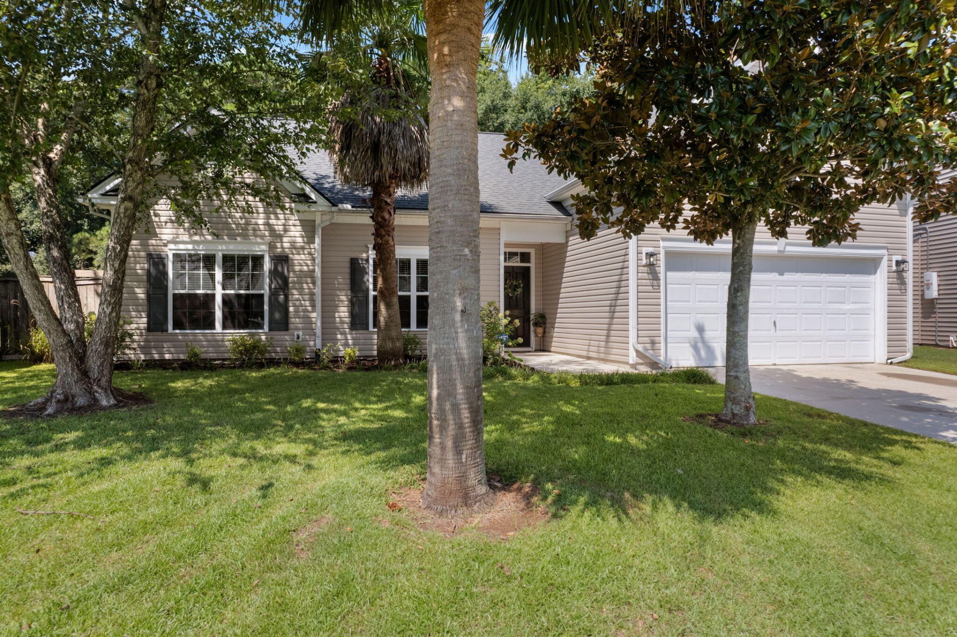 405 Sparkleberry Lane Photo 48