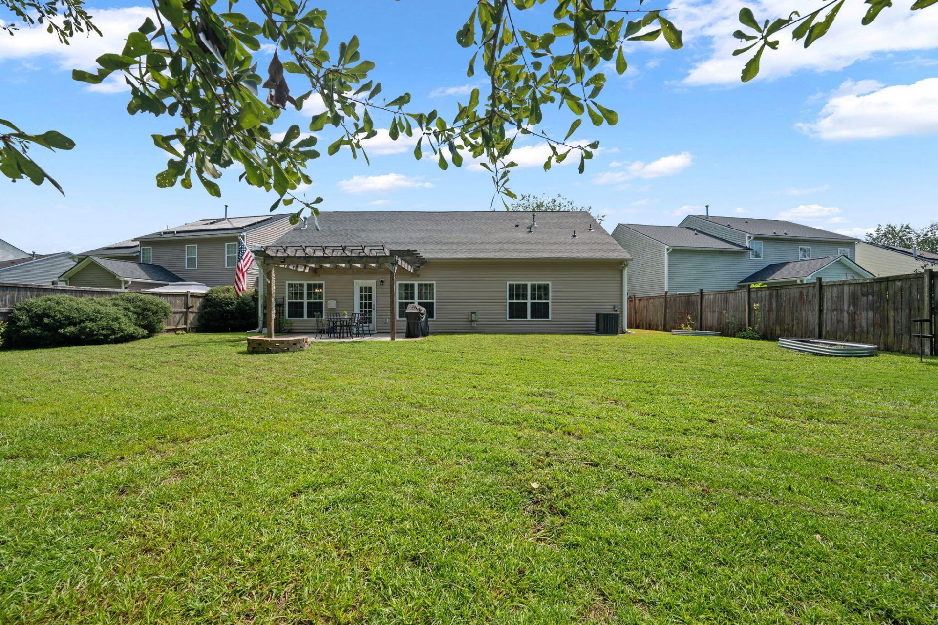 405 Sparkleberry Lane Photo 49