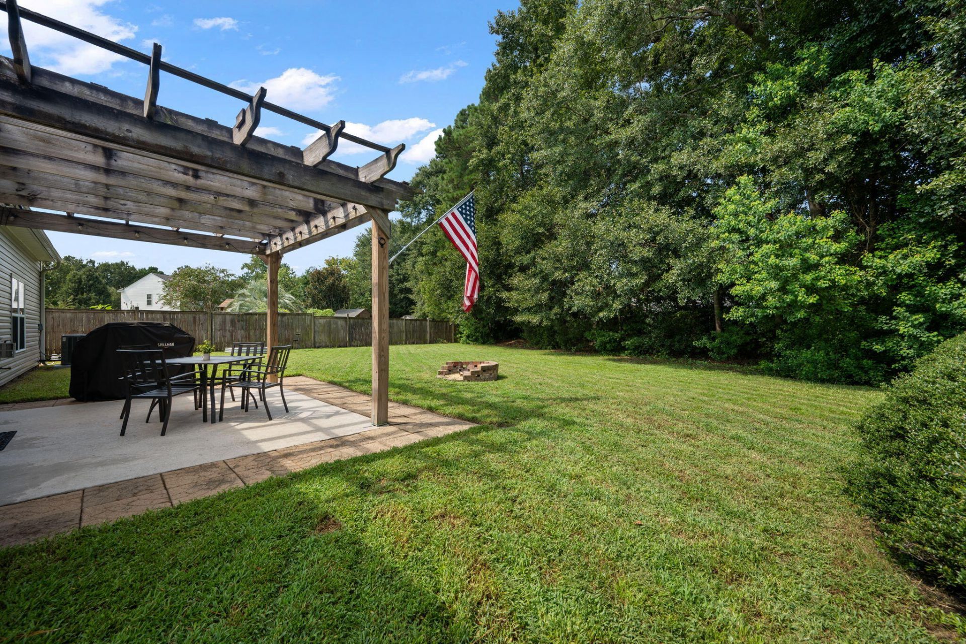 405 Sparkleberry Lane Photo 50
