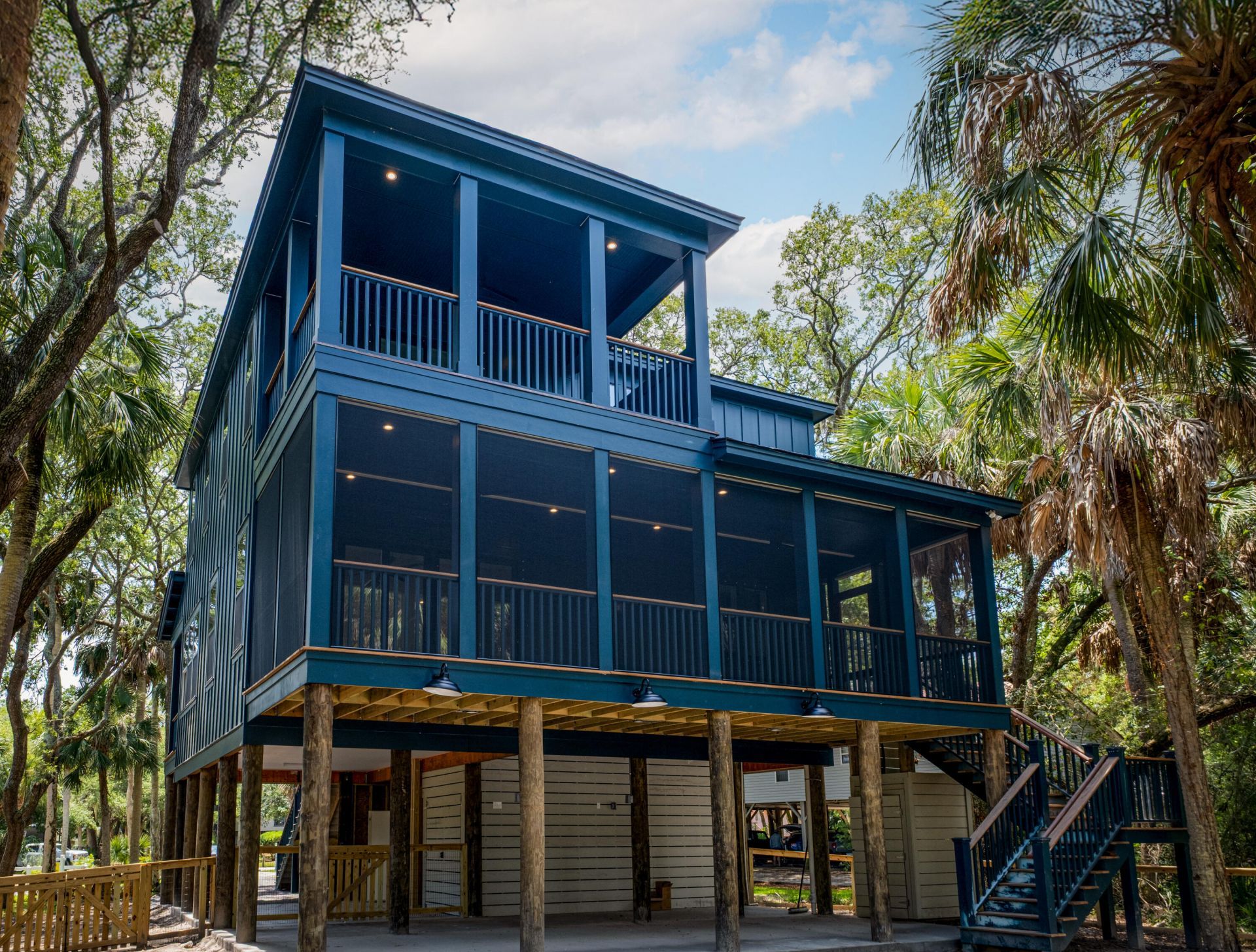 617 Dolphin Street Photo 7