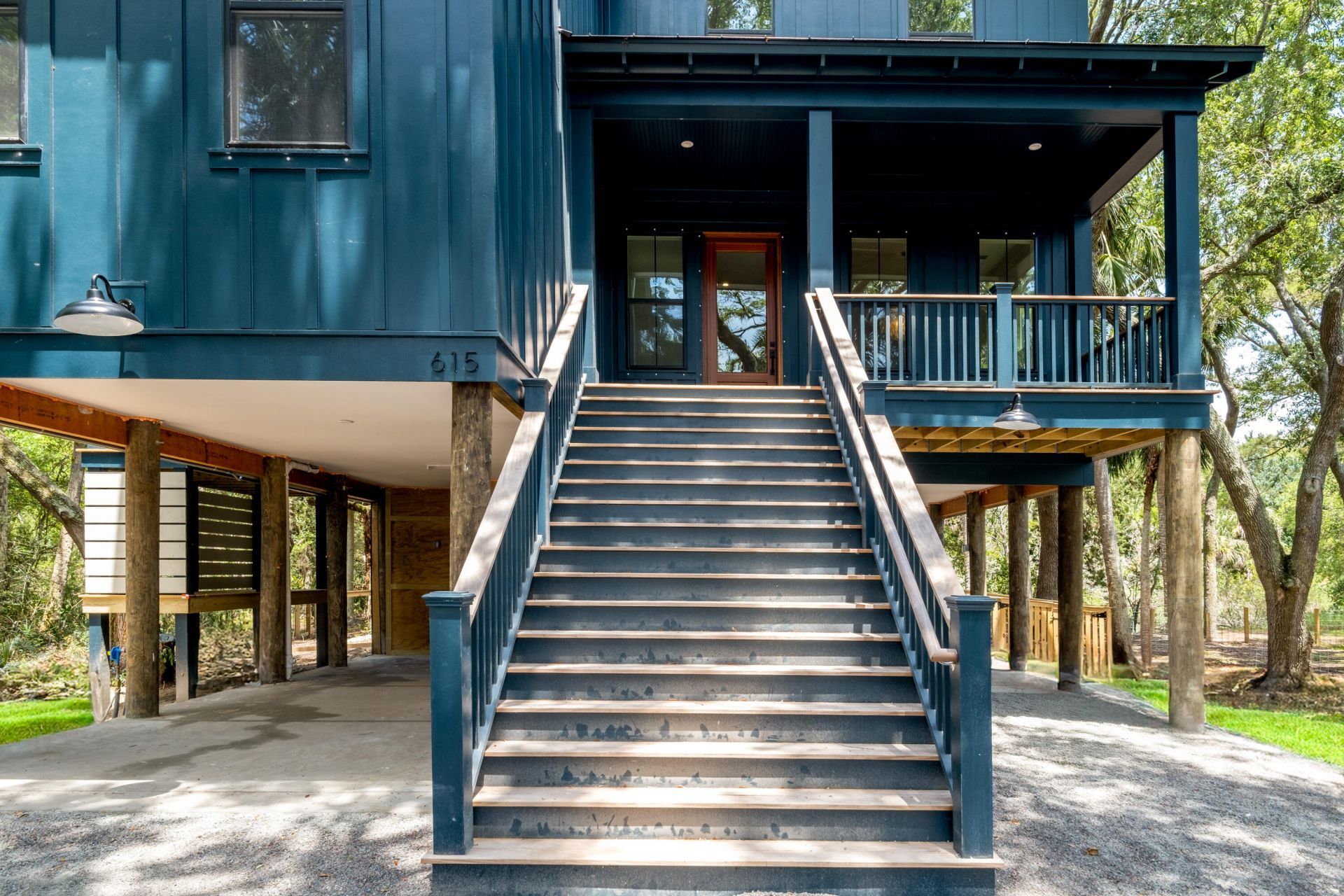 617 Dolphin Street Photo 9