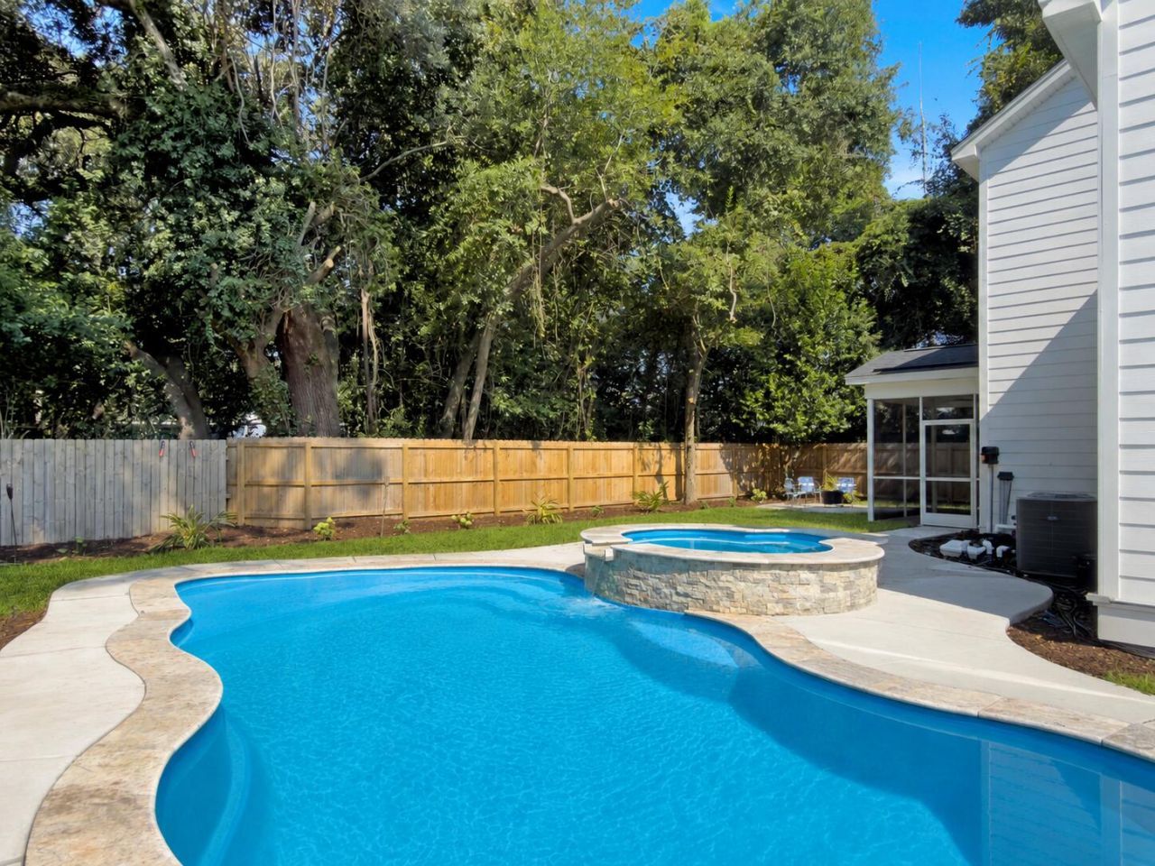 241 Woodland Shores Road Photo 49