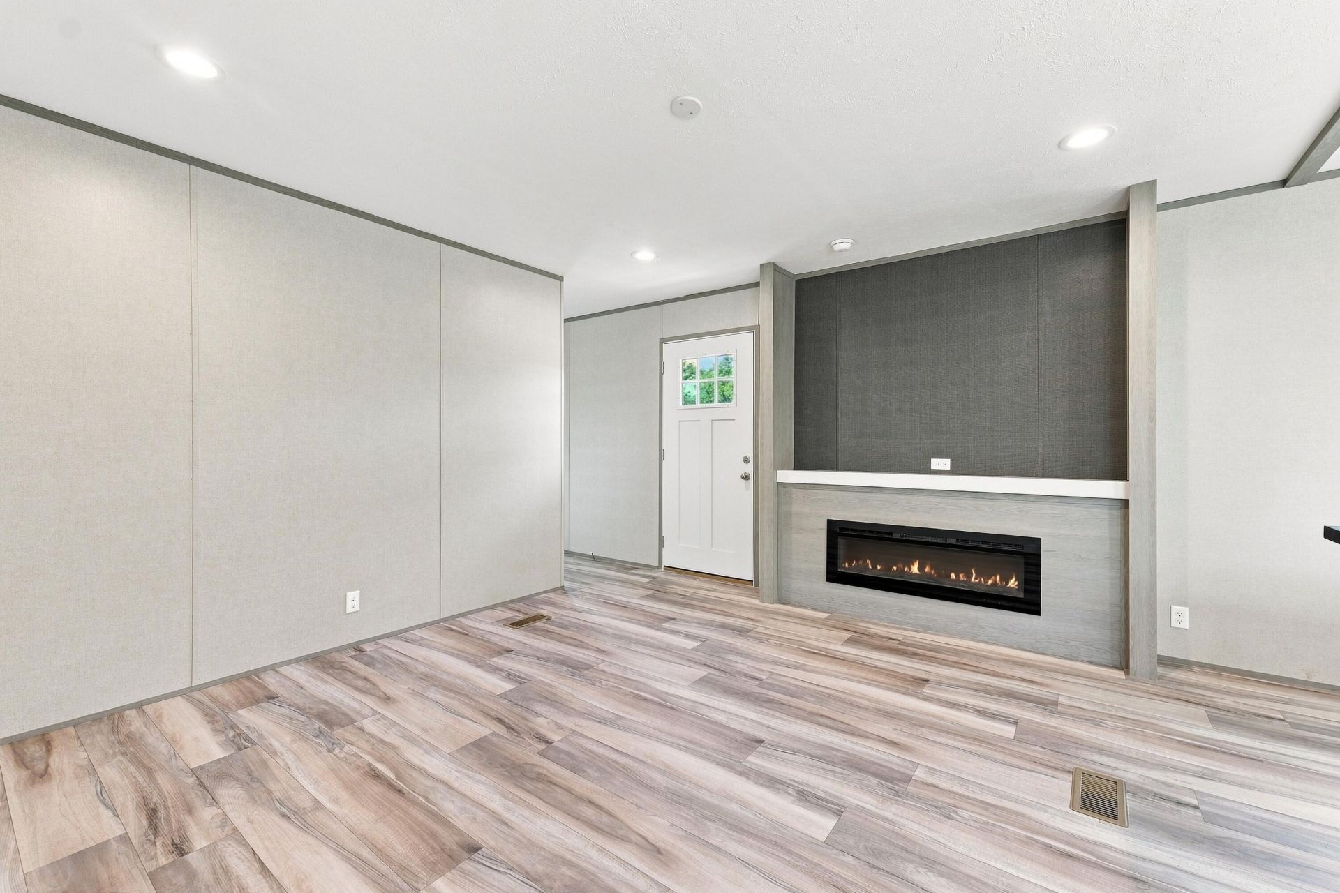 1145 Mandella Road Photo 4
