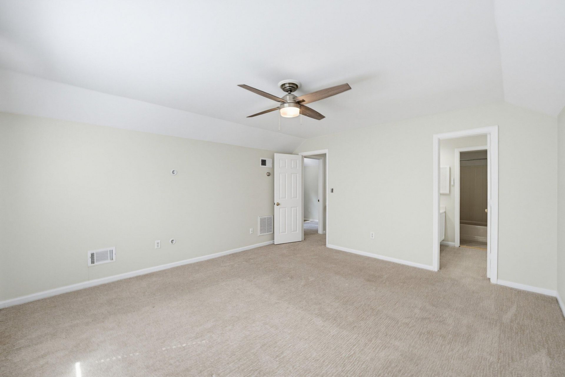2610 Joshua Circle Photo 28