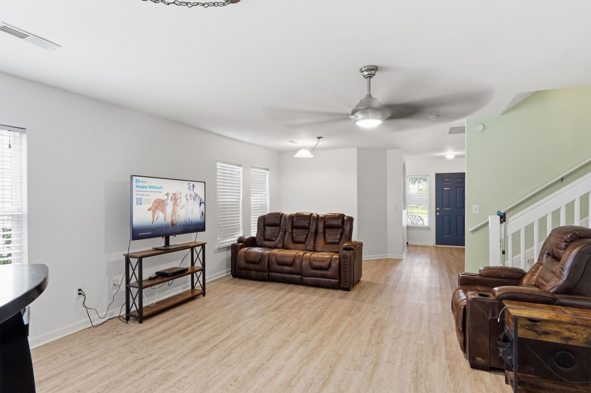 209 Jackson Street Photo 6
