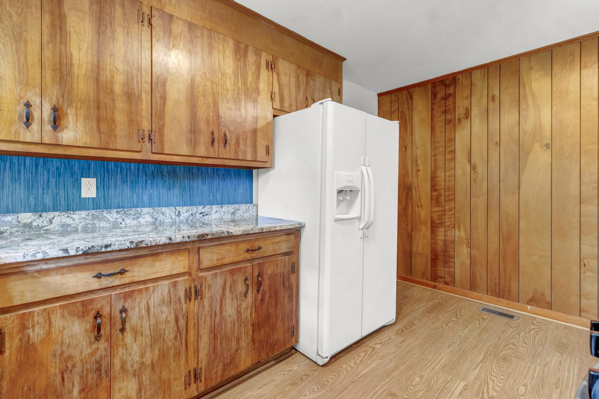 4220 Oakridge Drive Photo 15