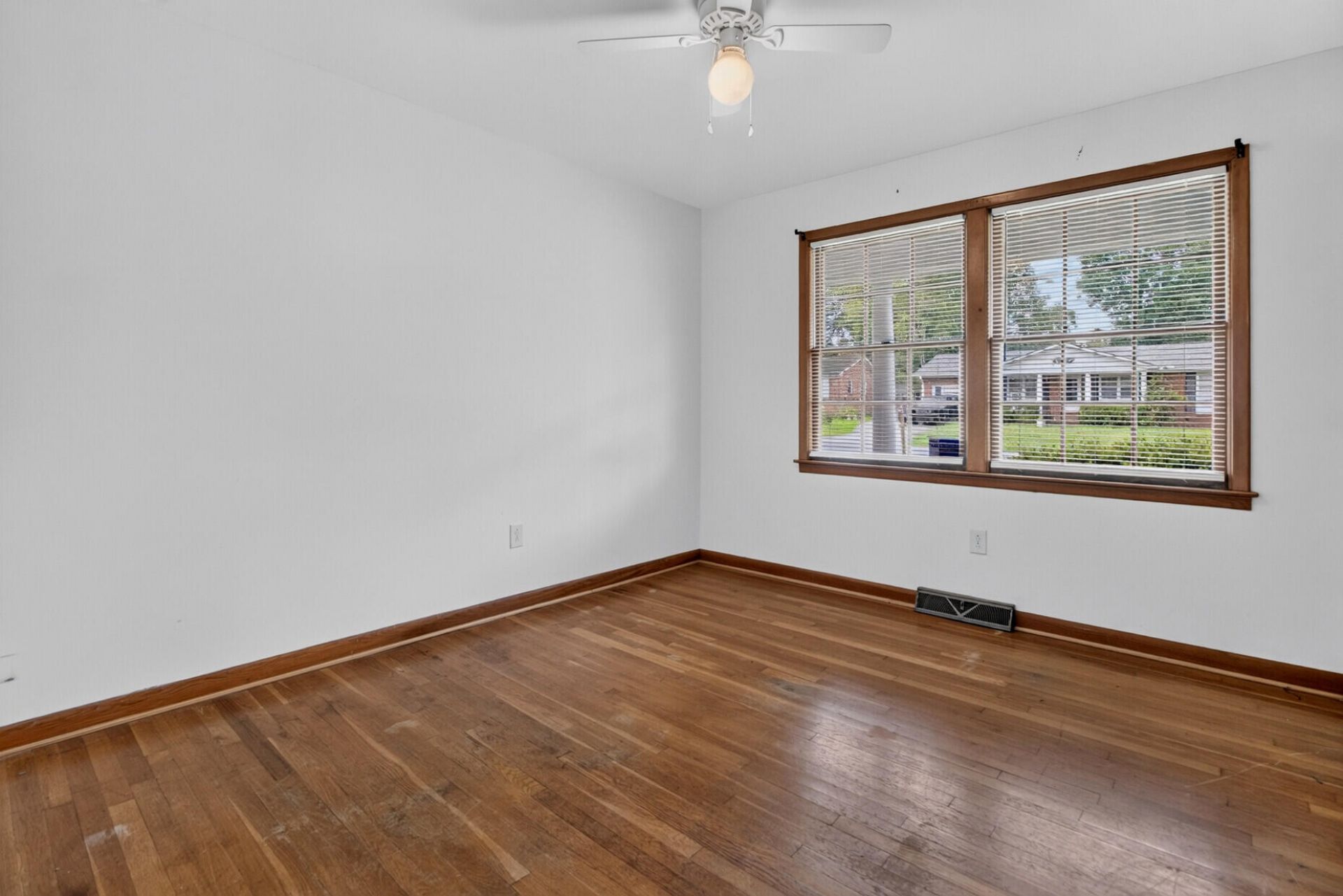 4220 Oakridge Drive Photo 19
