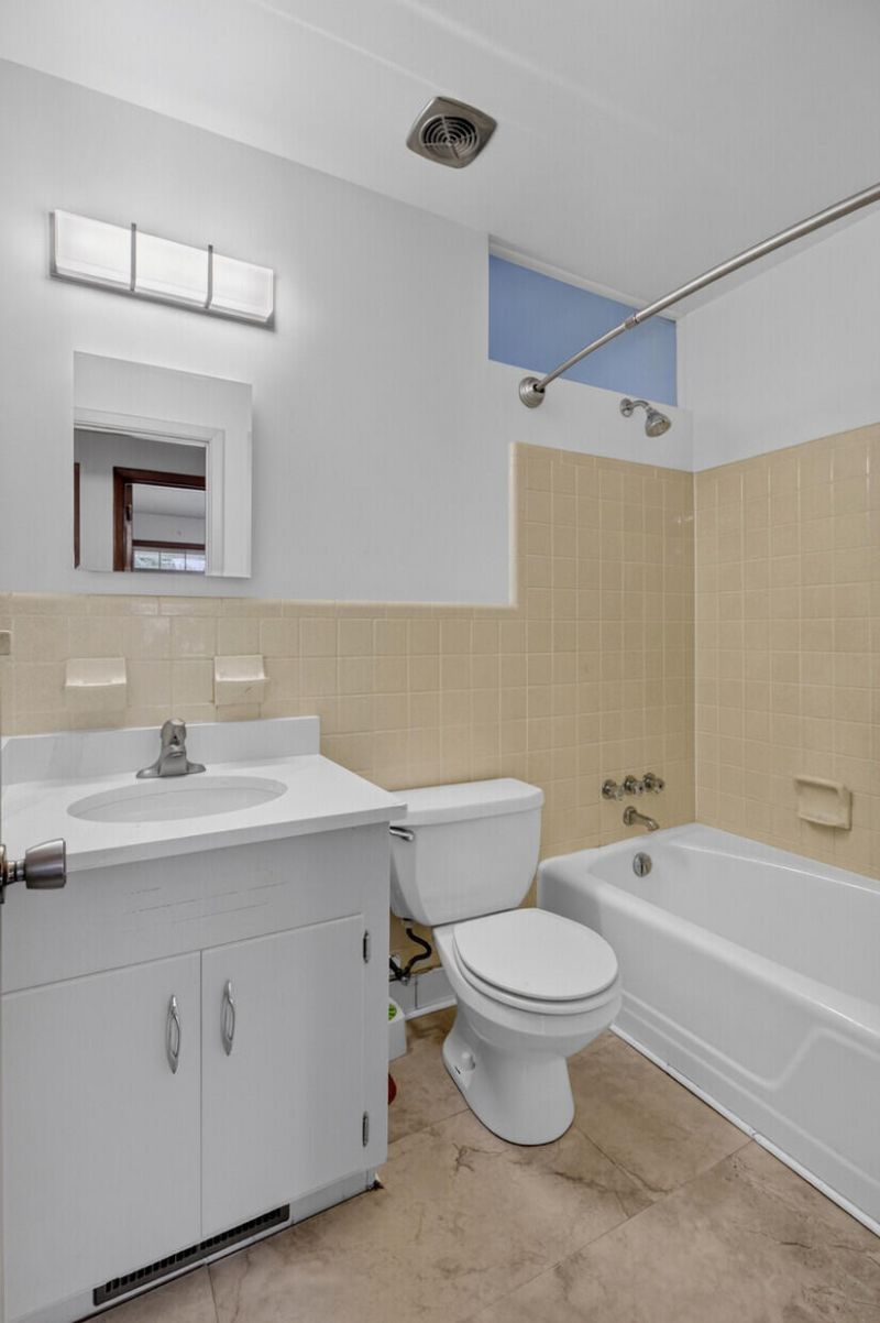 4220 Oakridge Drive Photo 23