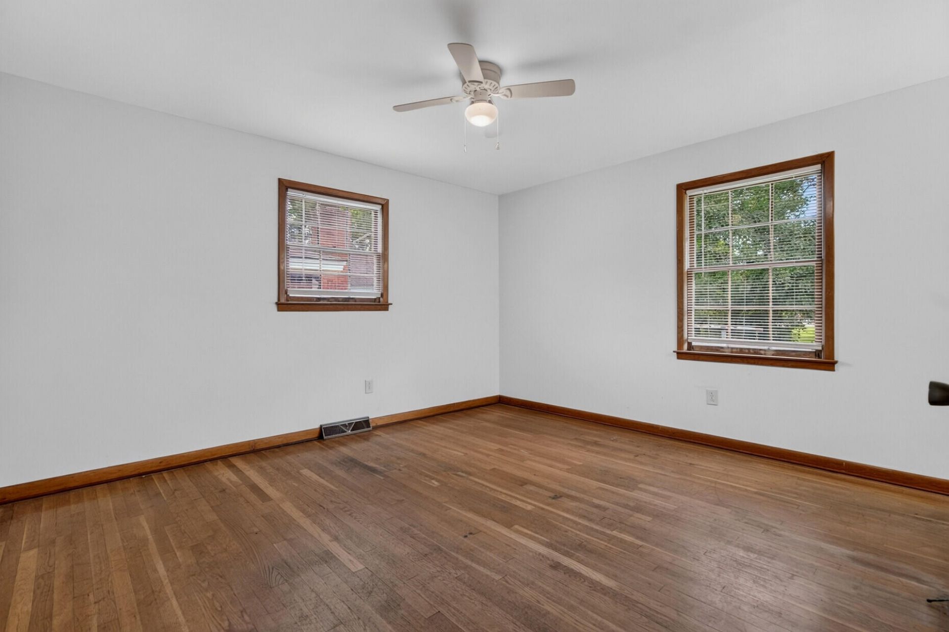 4220 Oakridge Drive Photo 27