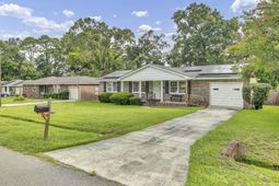 4220 Oakridge Drive photo 4