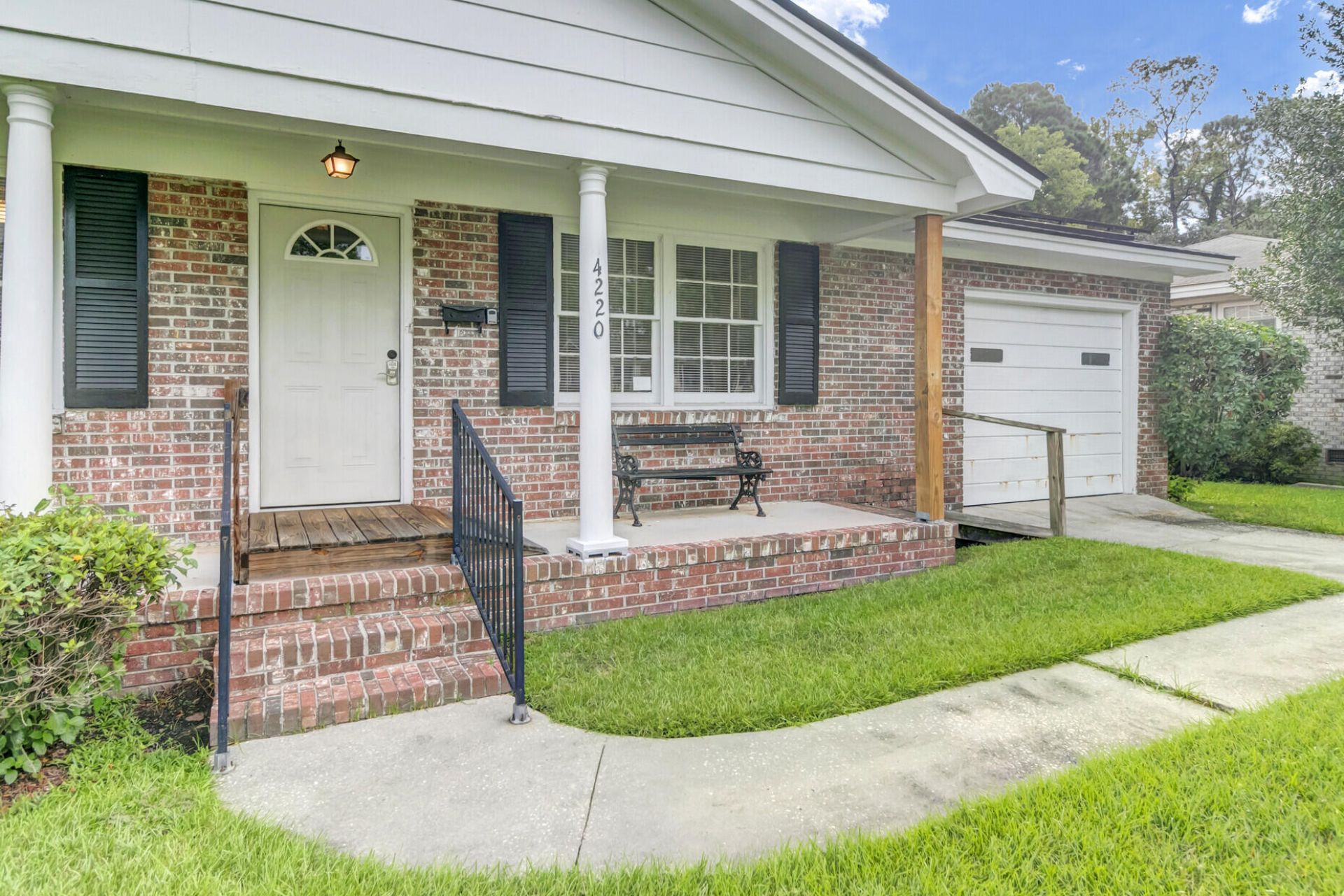 4220 Oakridge Drive Photo 5