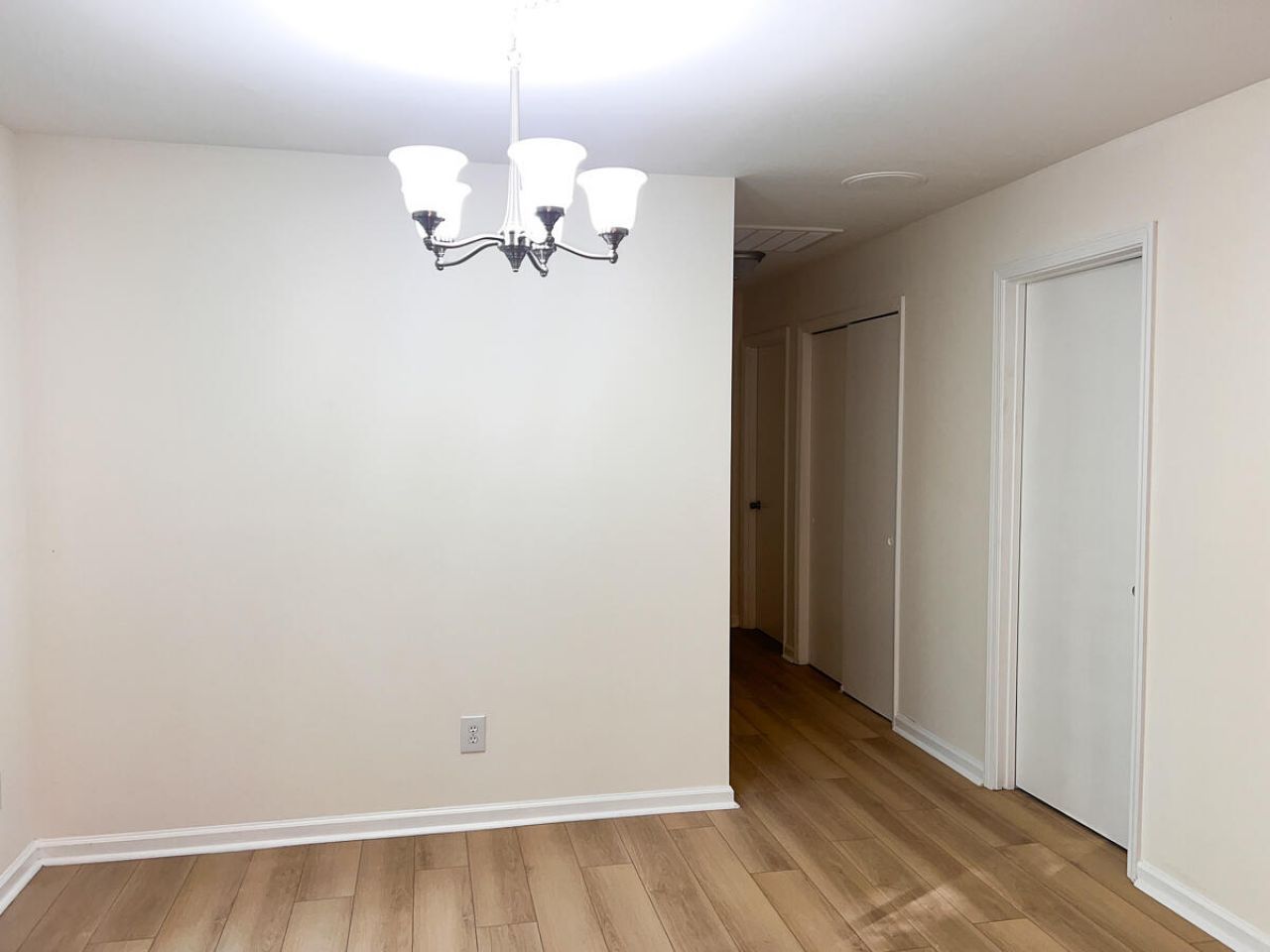 2156 Wood Avenue Photo 10