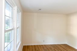 2156 Wood Avenue photo 4