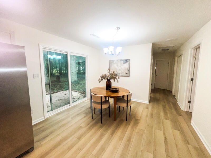2156 Wood Avenue Photo 6