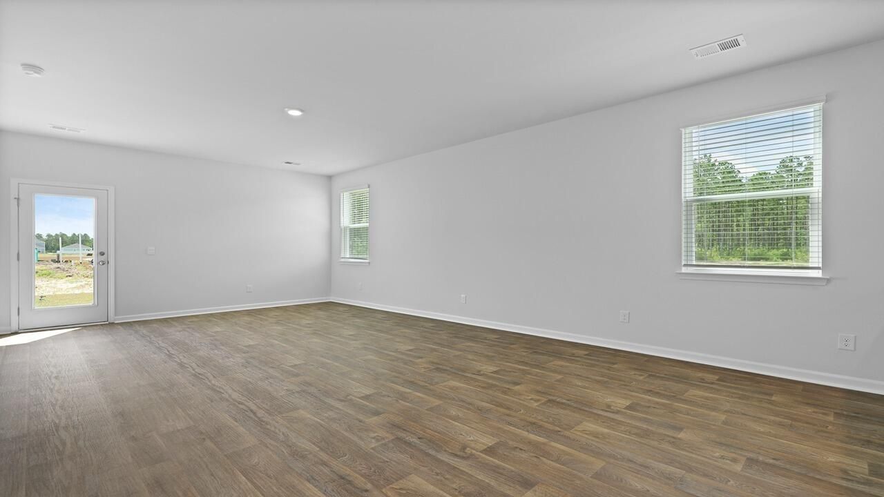 374 Willow Run Drive Photo 4