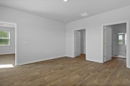 374 Willow Run Drive photo 4