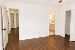 5171 Eastway Street photo 4