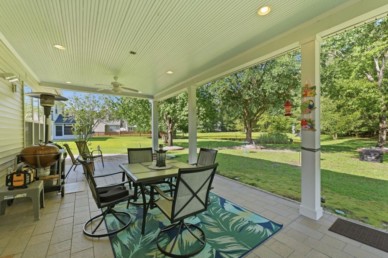 107 Oak Bluff Road Photo 16