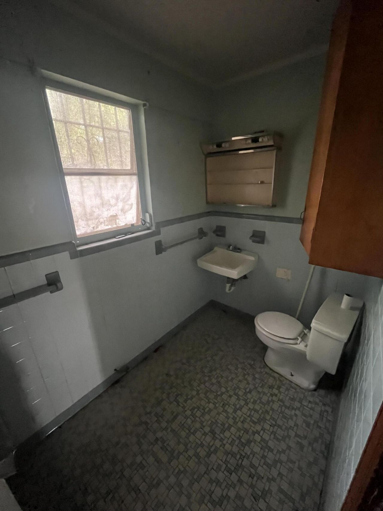 4349 Gwinnett Street Photo 20
