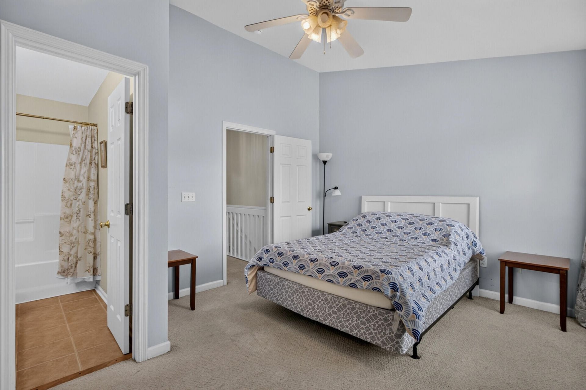 7963 Shadow Oak Drive Photo 18