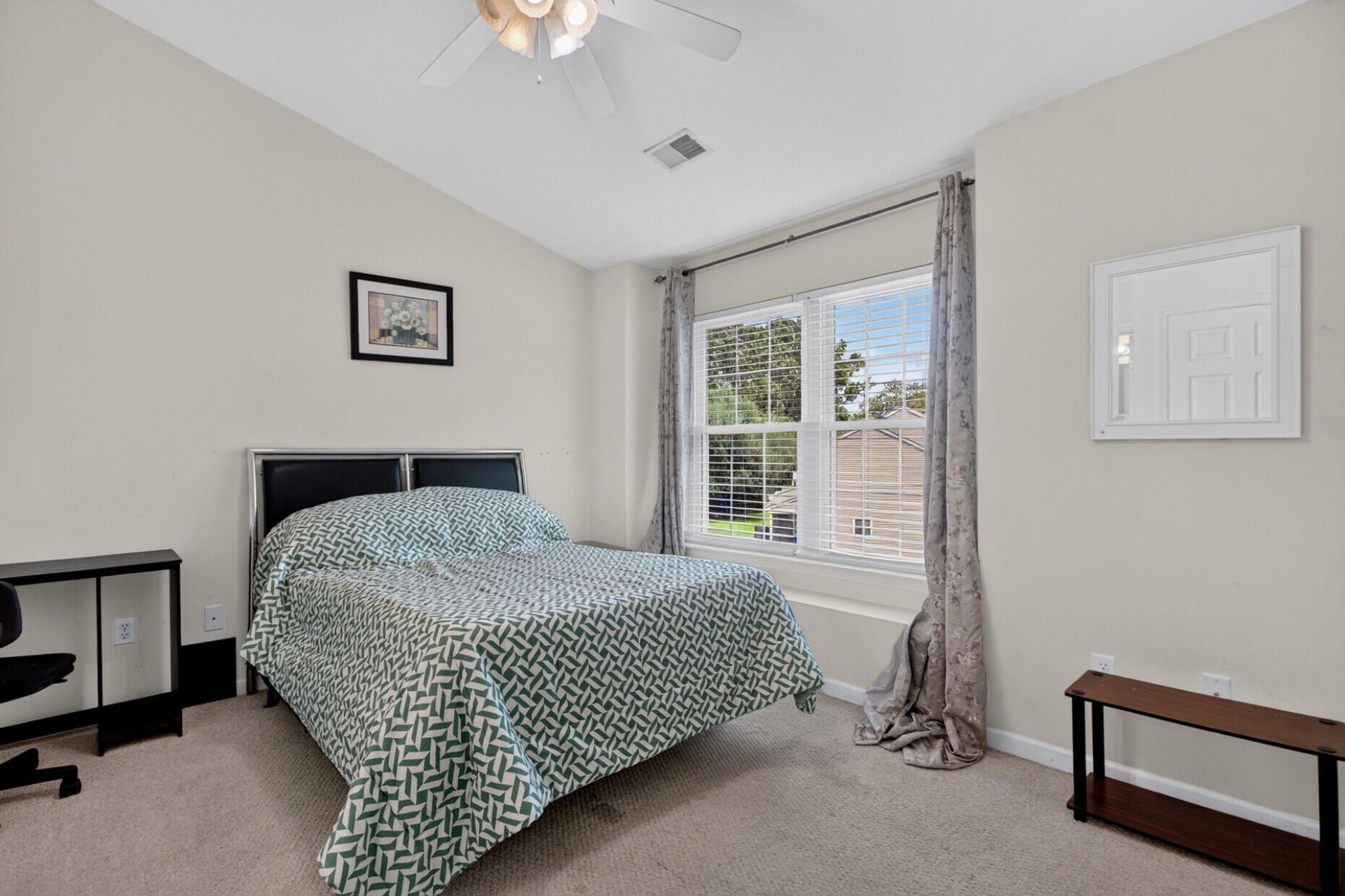 7963 Shadow Oak Drive Photo 21