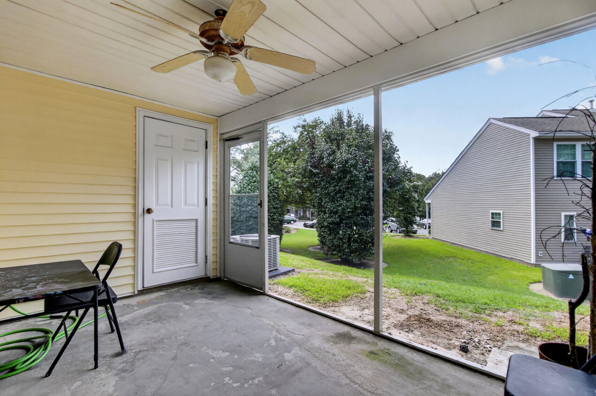 7963 Shadow Oak Drive Photo 26