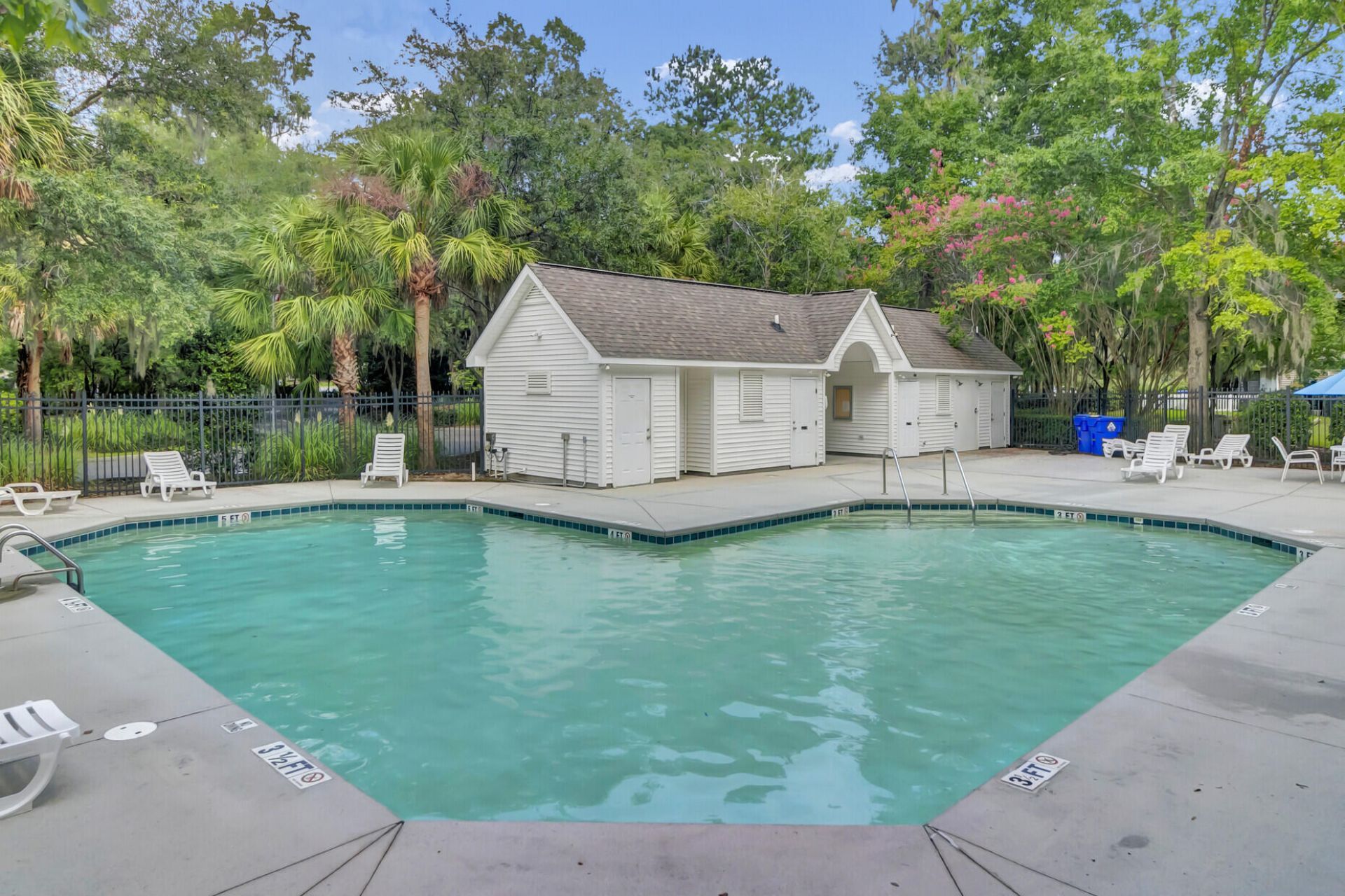 7963 Shadow Oak Drive Photo 34