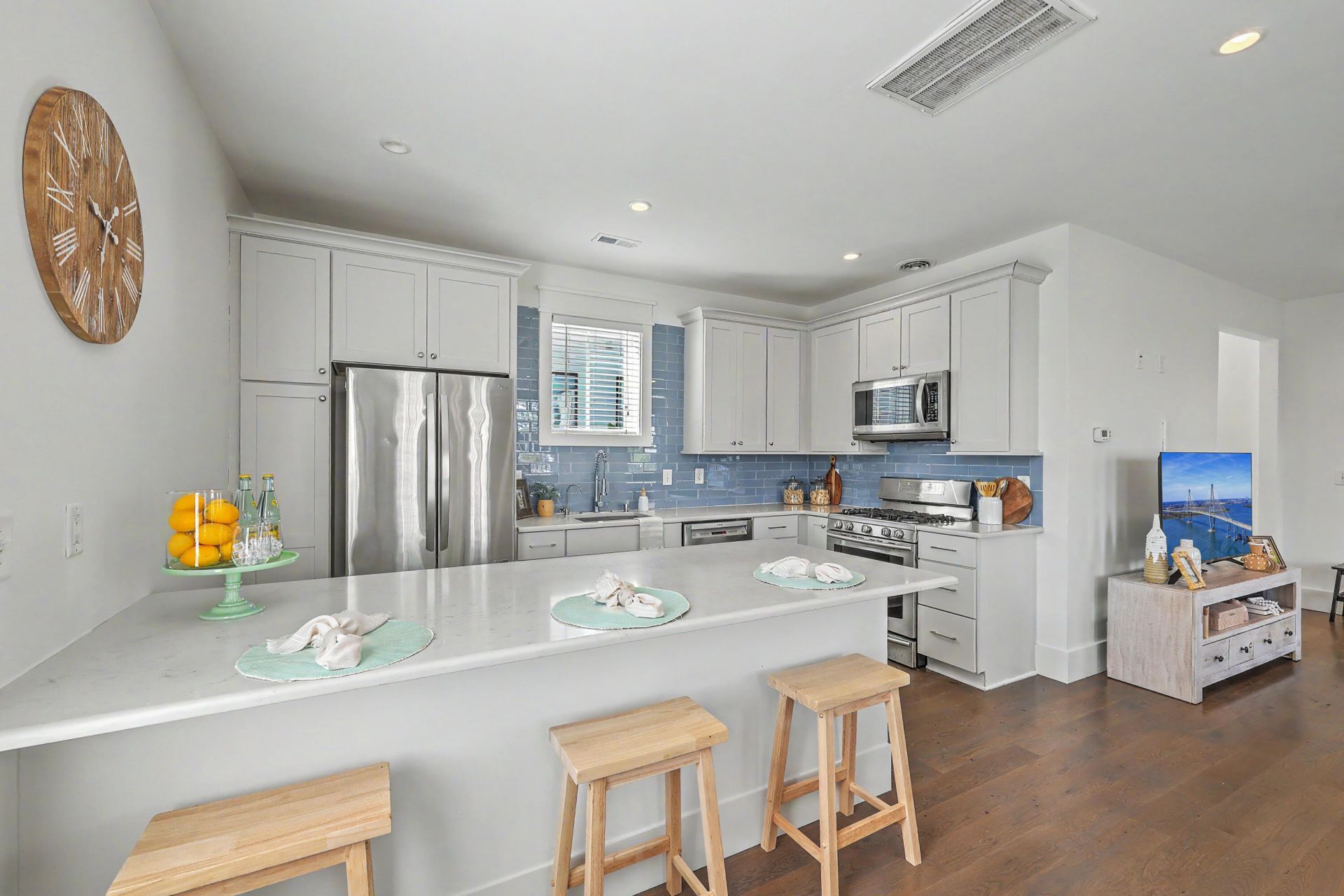 83 Cooper Street Photo 15