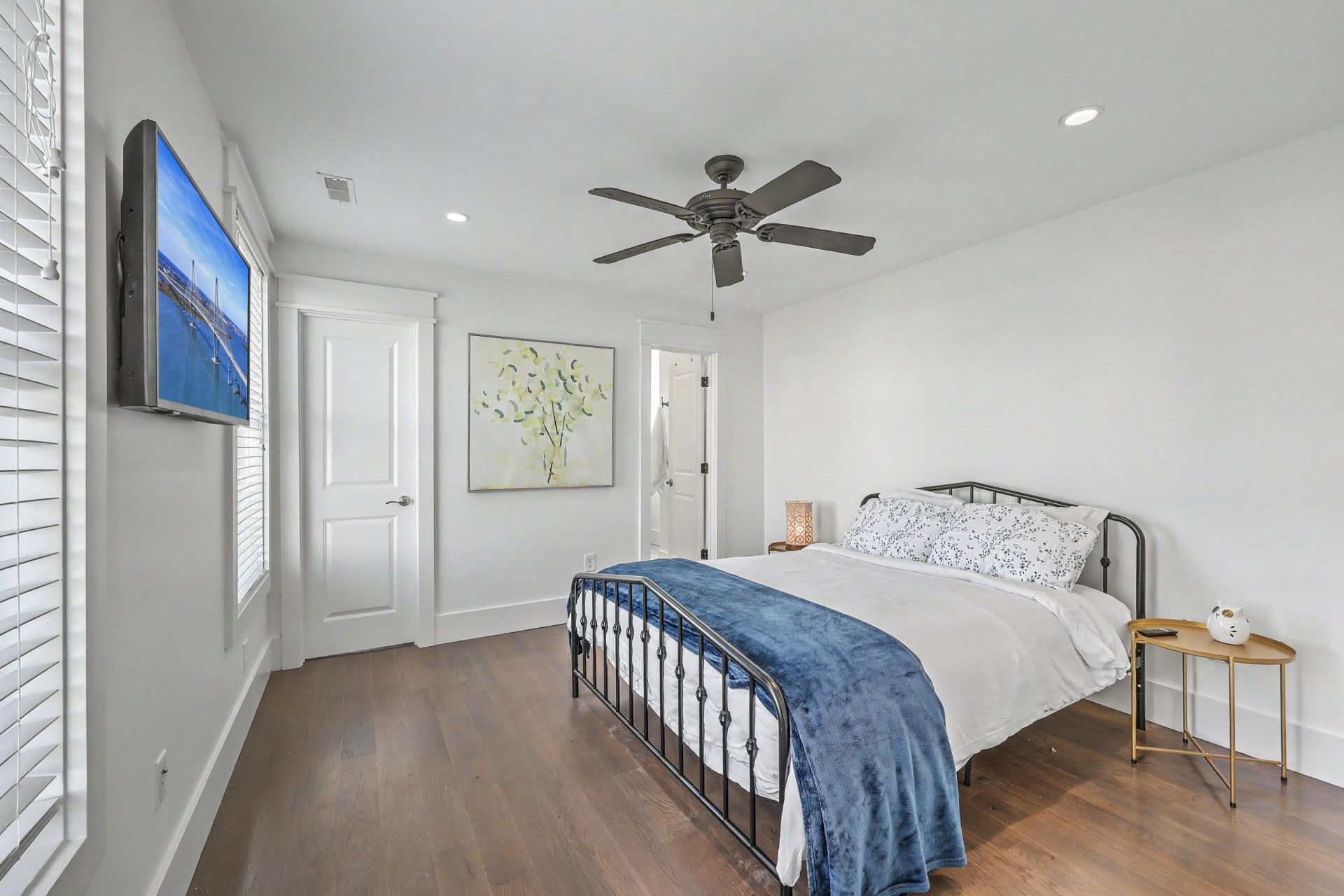 83 Cooper Street Photo 26