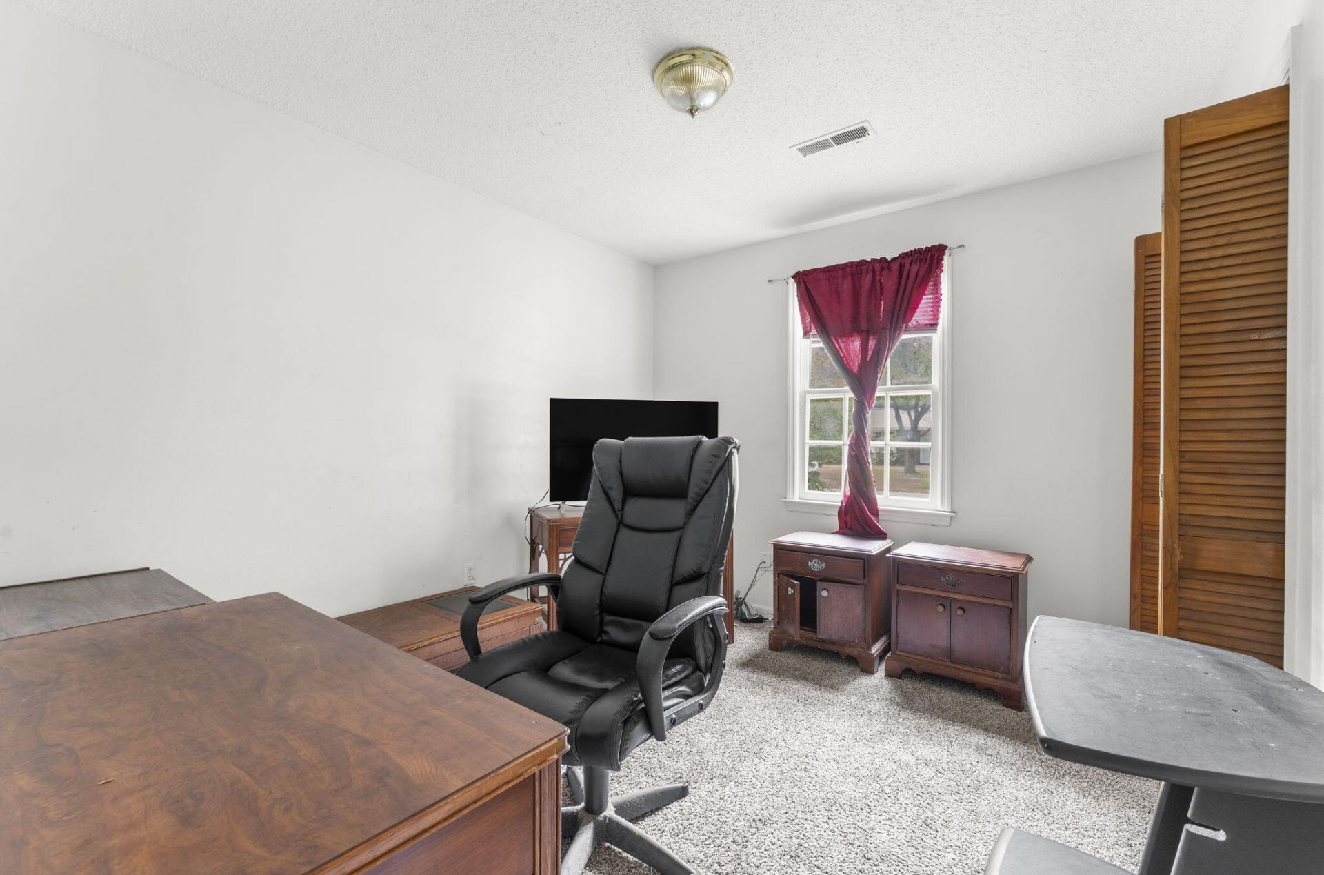 7748 Nellview Drive Photo 10