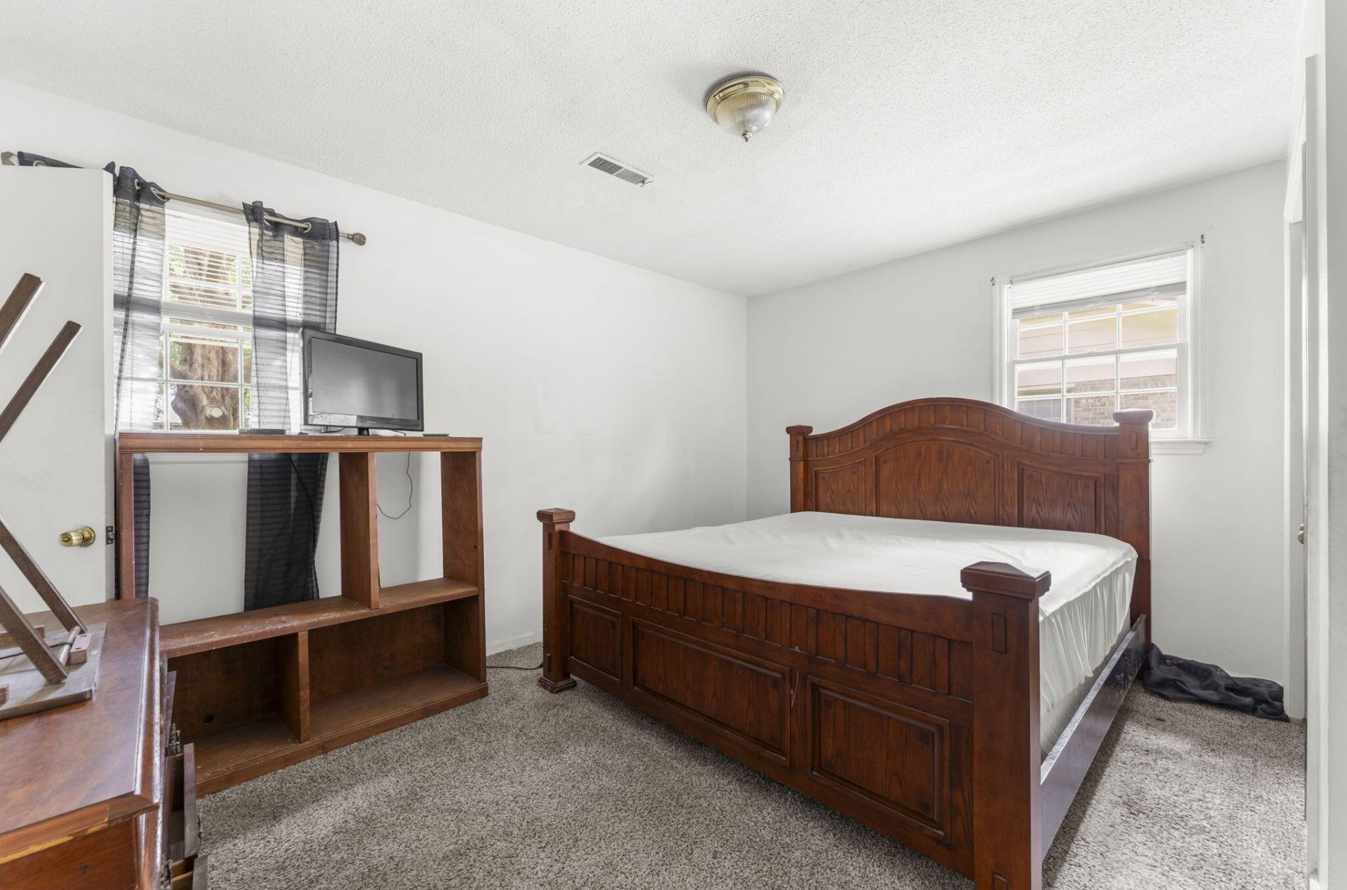 7748 Nellview Drive Photo 12