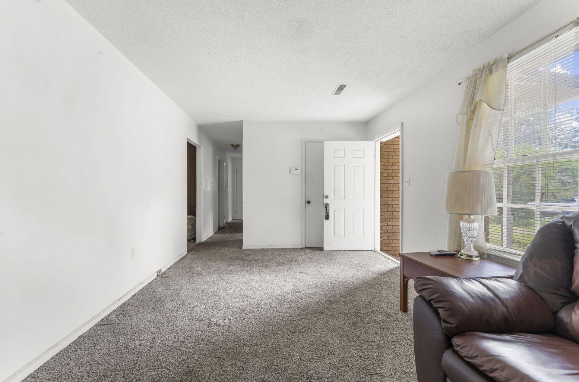 7748 Nellview Drive Photo 4
