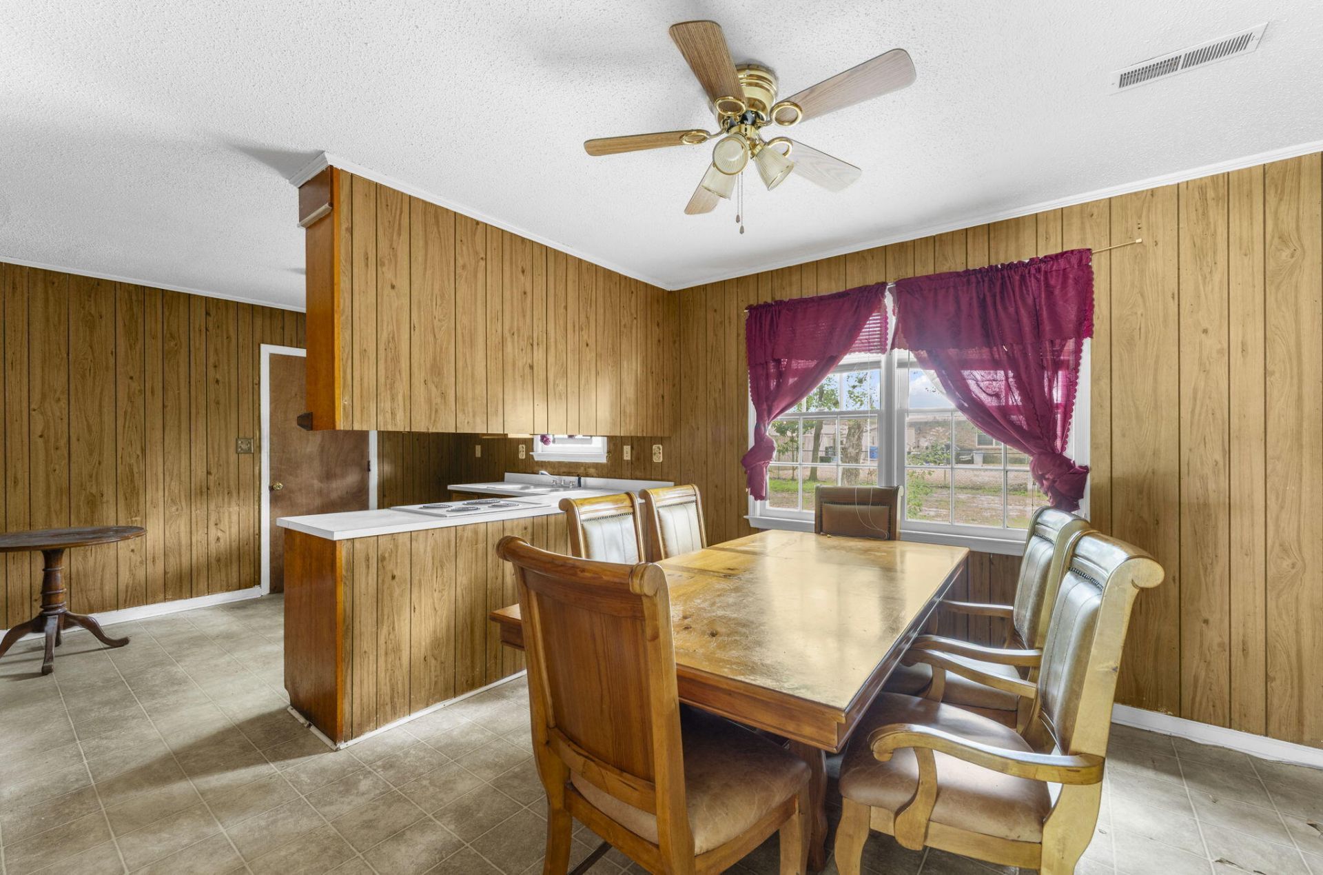 7748 Nellview Drive Photo 6