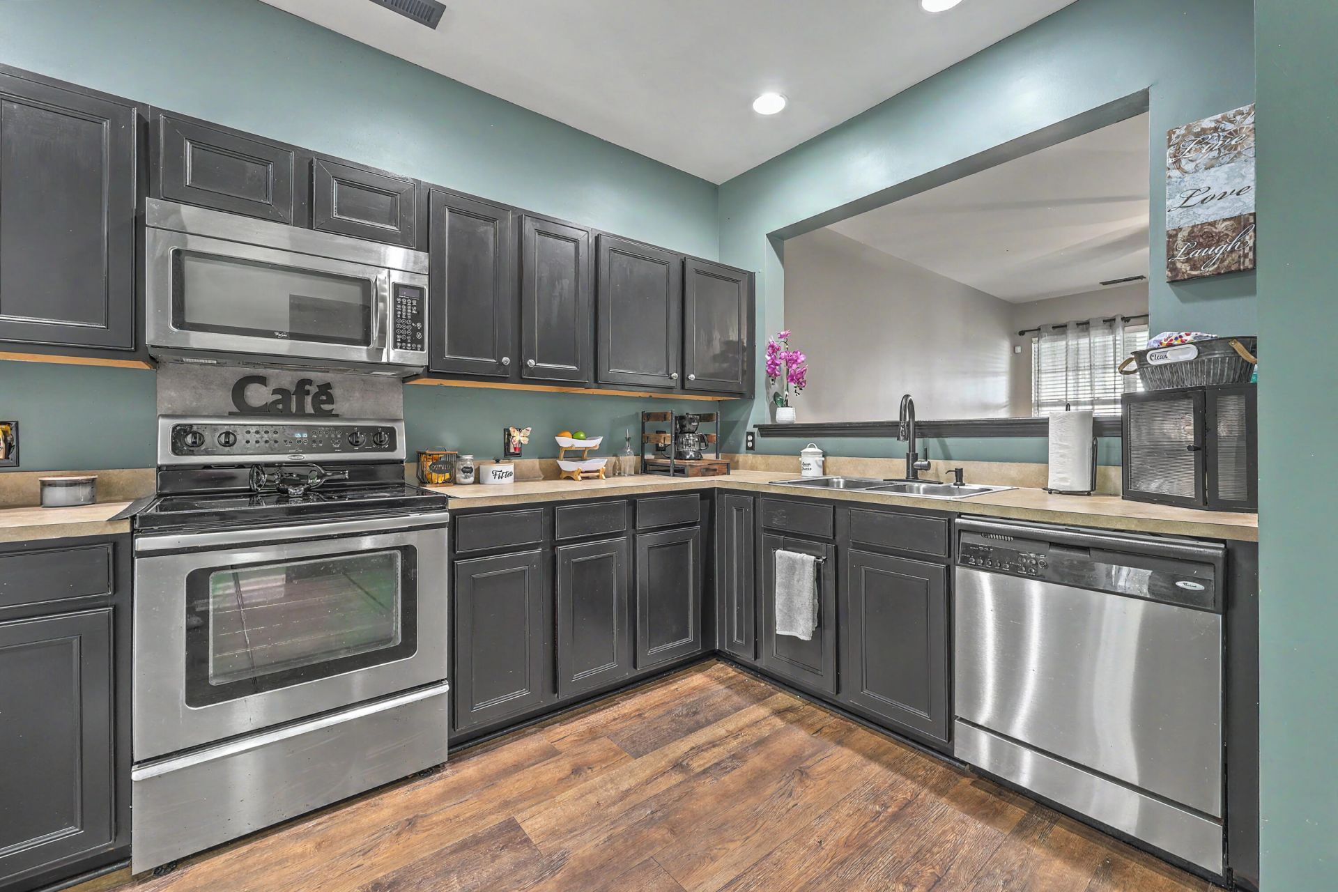 104 Woodward Road Photo 10