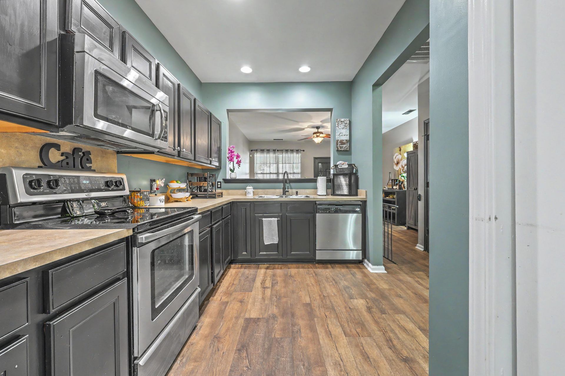 104 Woodward Road Photo 11