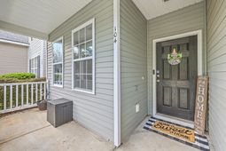 104 Woodward Road photo 4