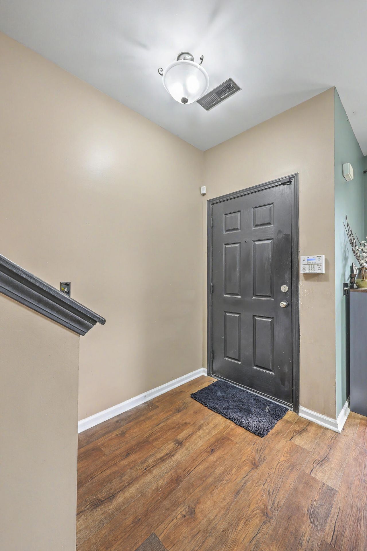 104 Woodward Road Photo 4