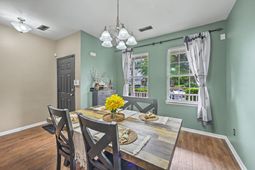 104 Woodward Road photo 4