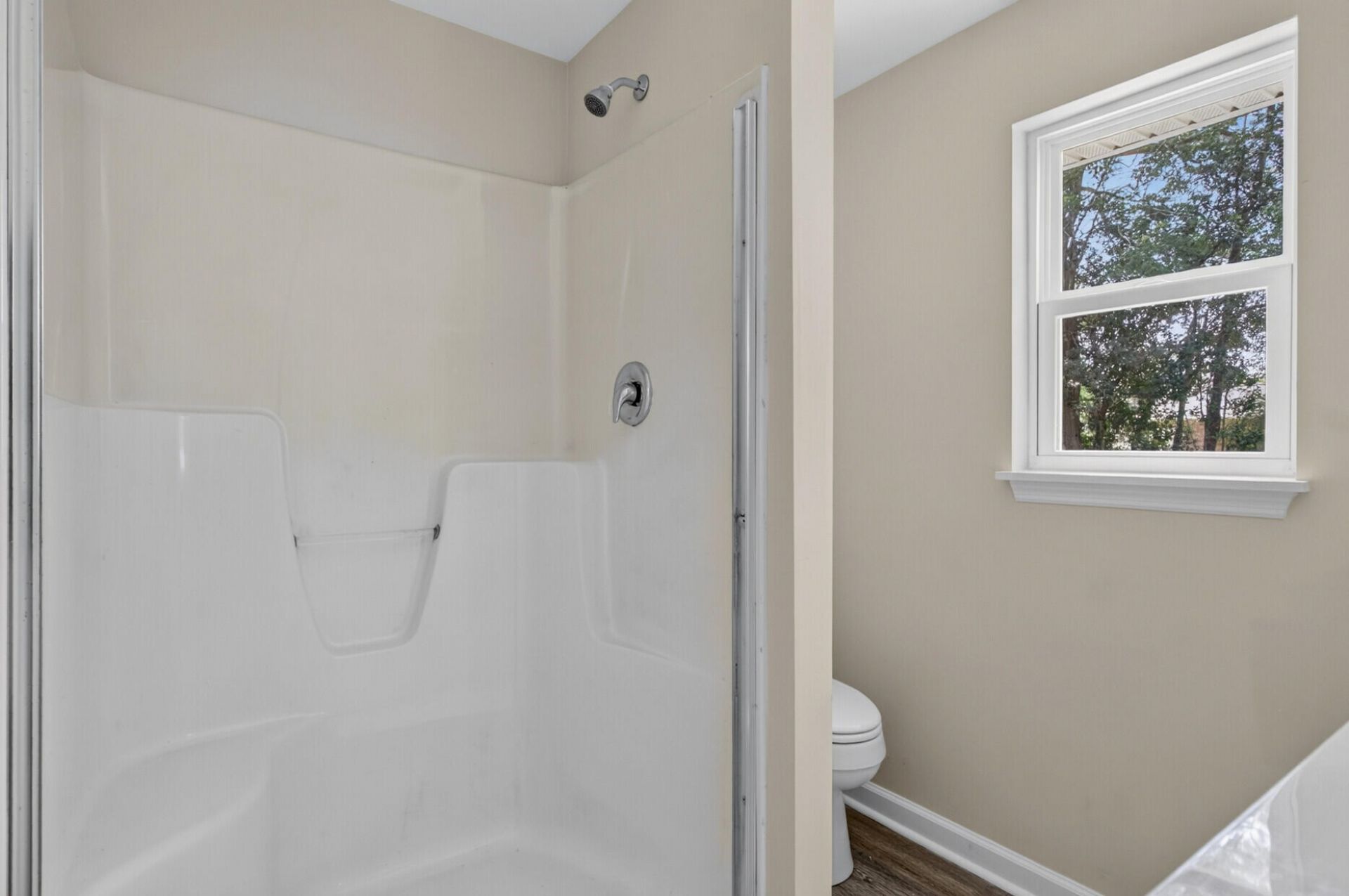 7667 Mendelwood Drive Photo 18