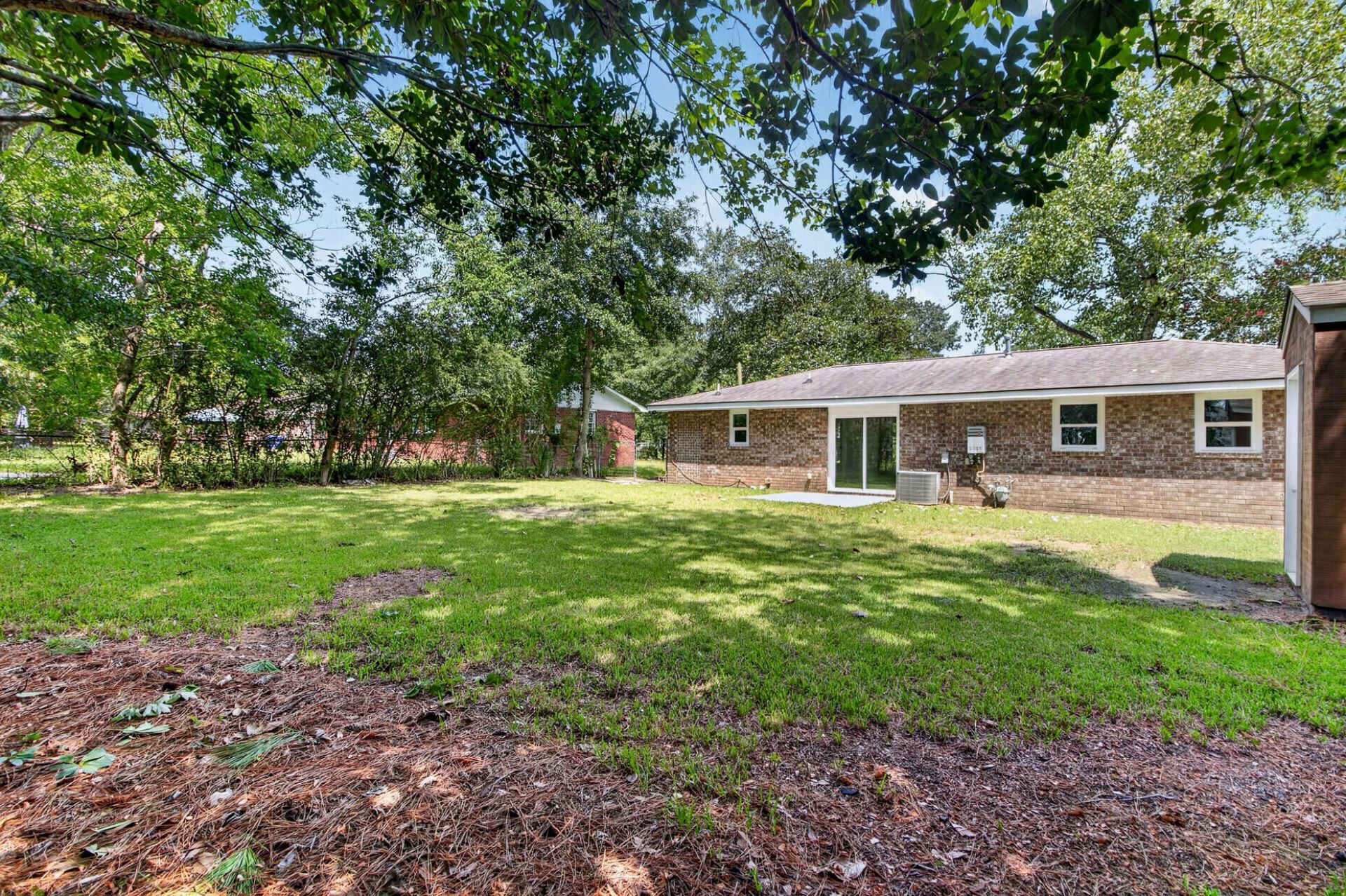 7667 Mendelwood Drive Photo 32