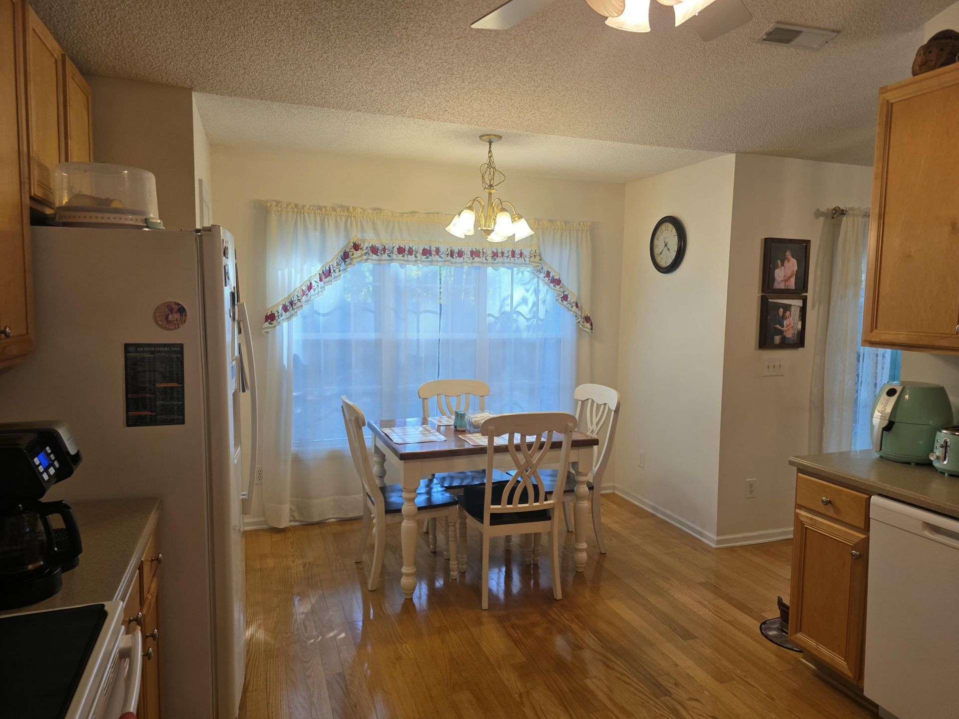 7841 Sabalridge Drive Photo 9