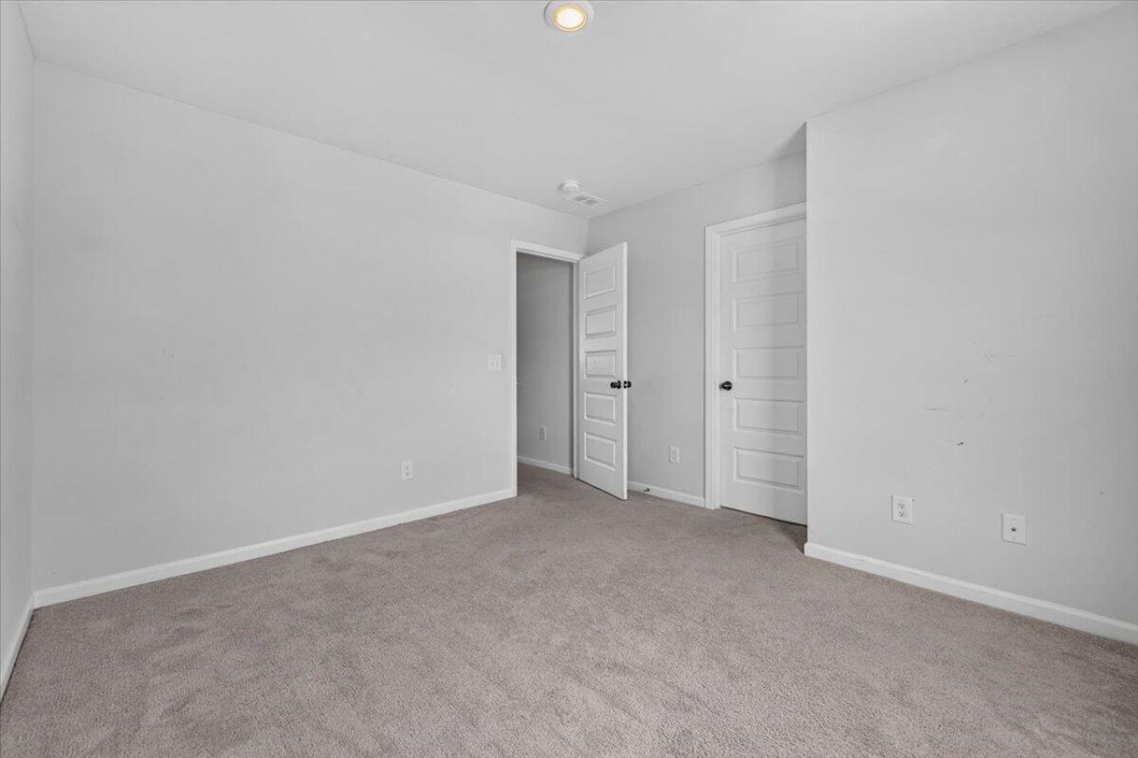 126 Red Bluff Street Photo 26