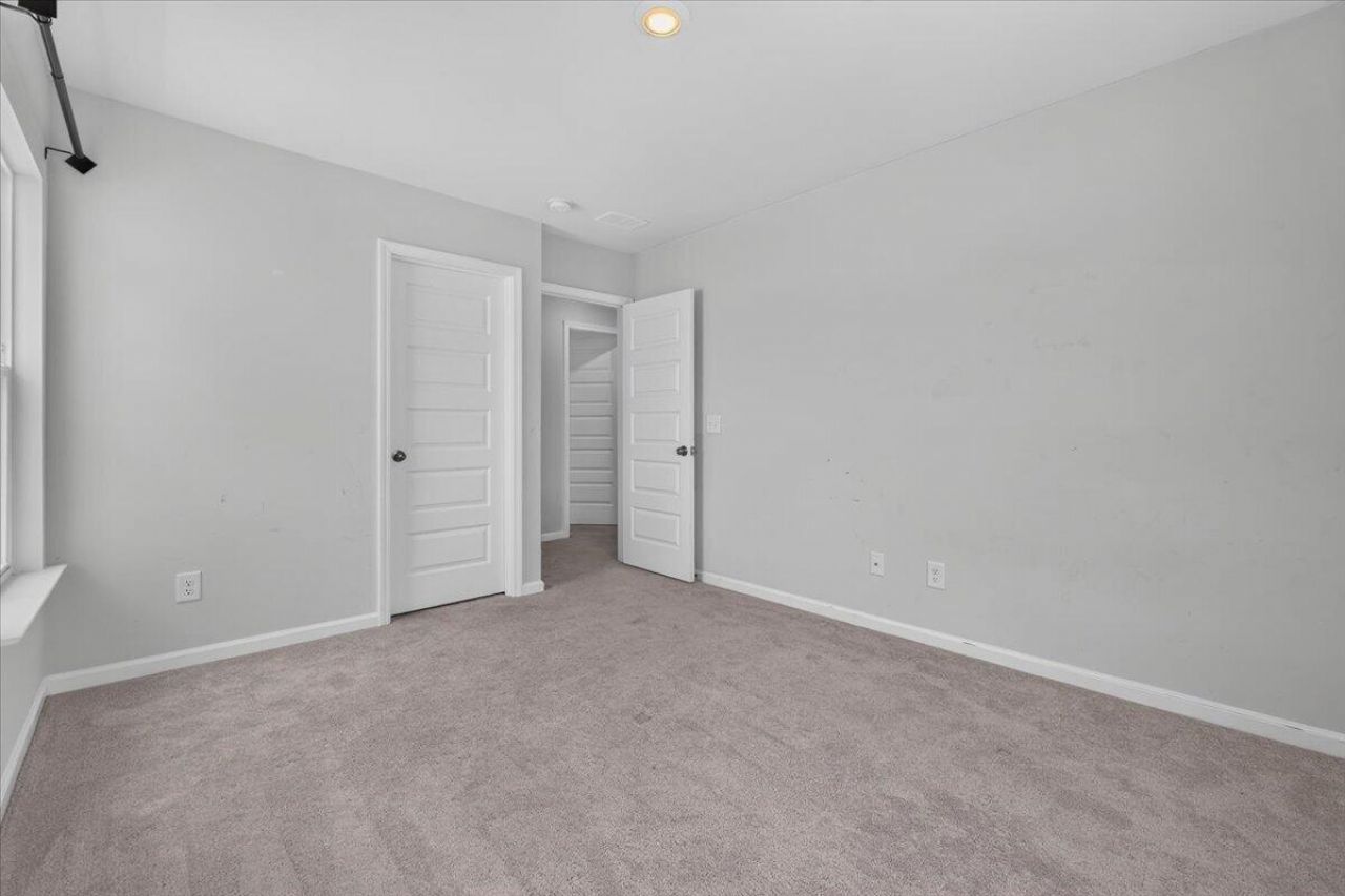 126 Red Bluff Street Photo 35