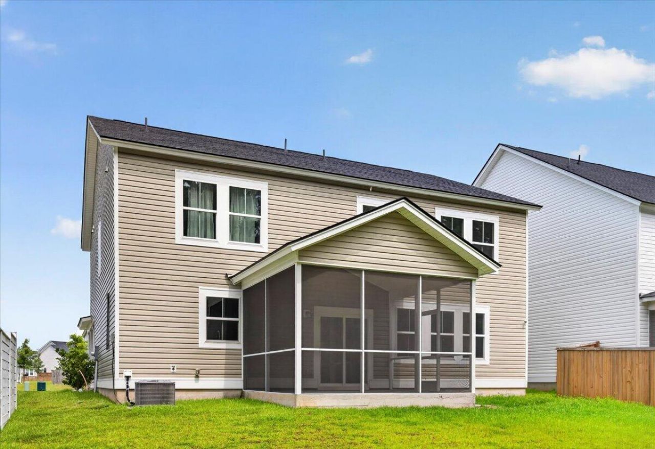 126 Red Bluff Street Photo 37