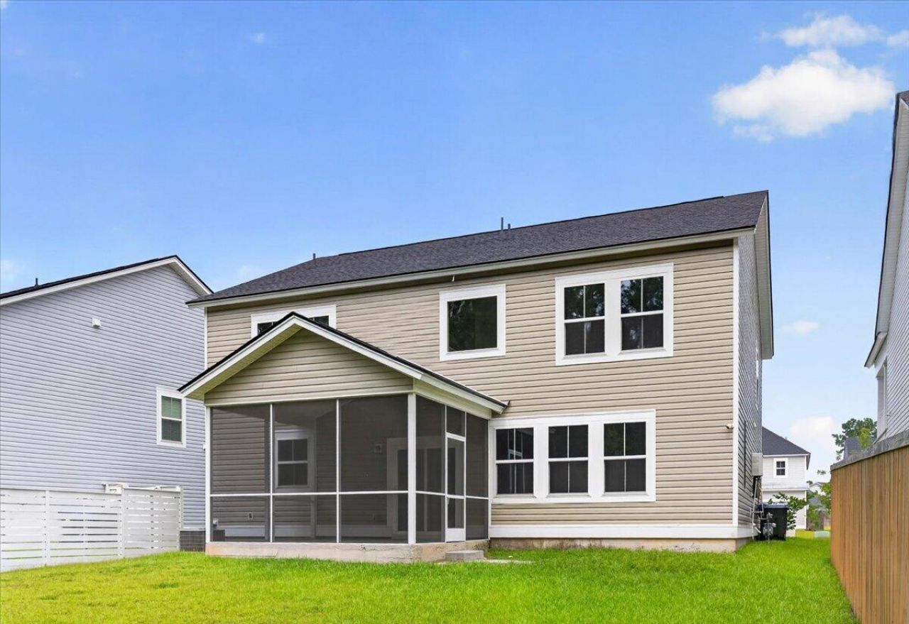 126 Red Bluff Street Photo 39