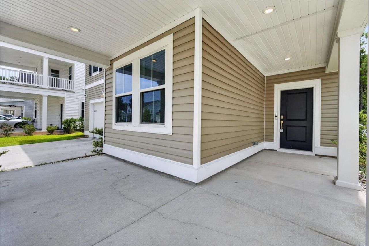 126 Red Bluff Street Photo 4