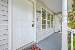 1609 Pineview Road photo 4