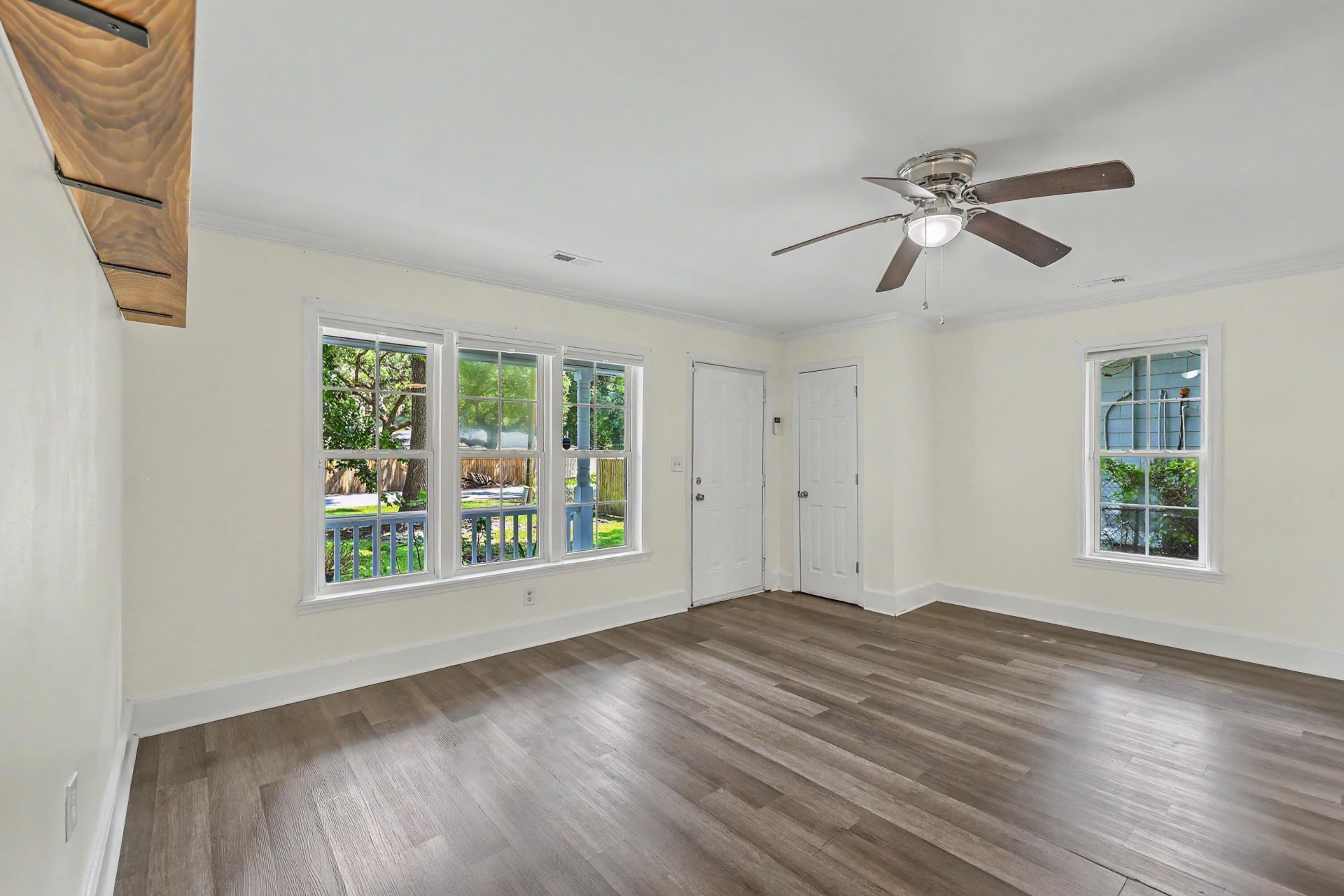 1609 Pineview Road Photo 5